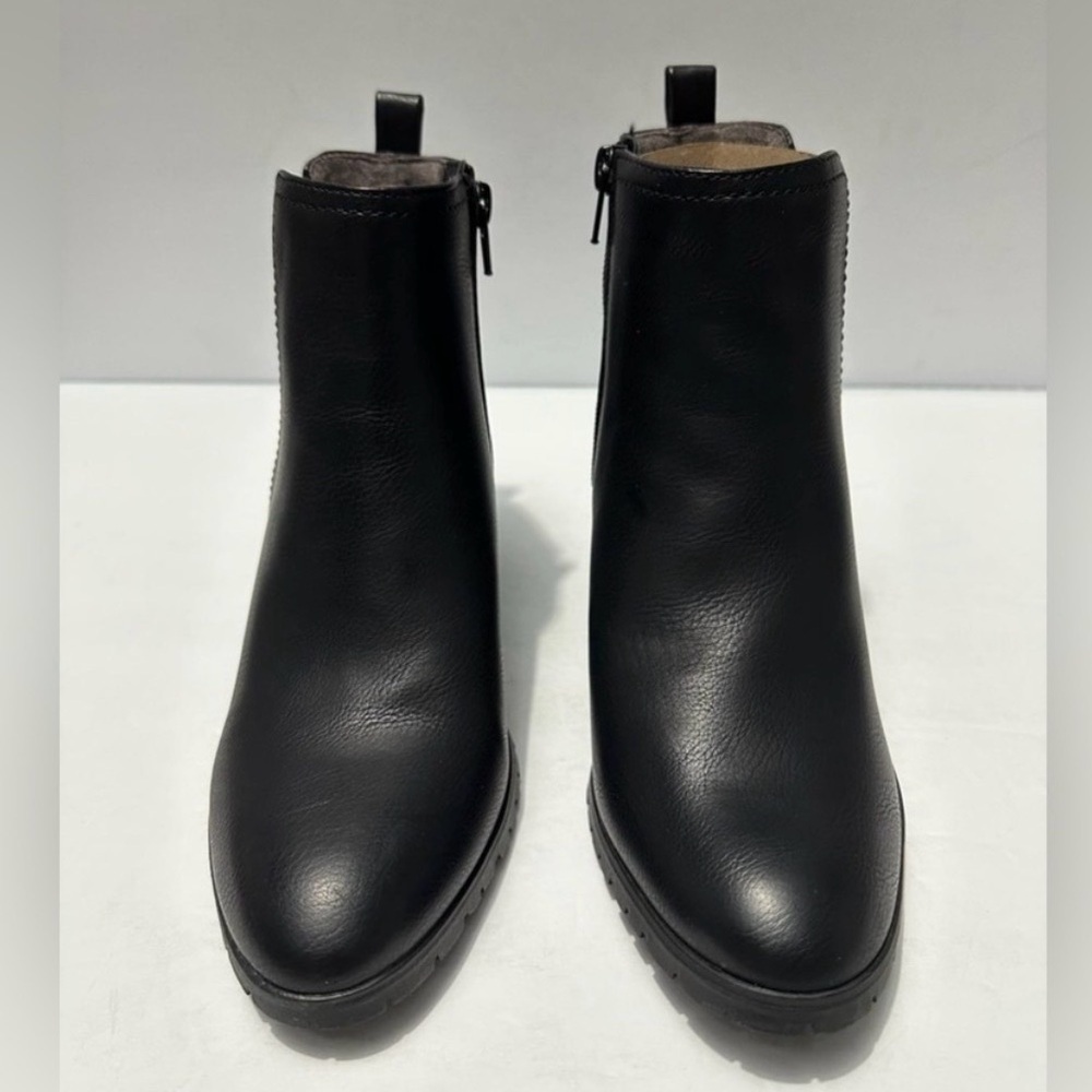 Life Stride Mesa Black Ankle Boot 6W NWOT